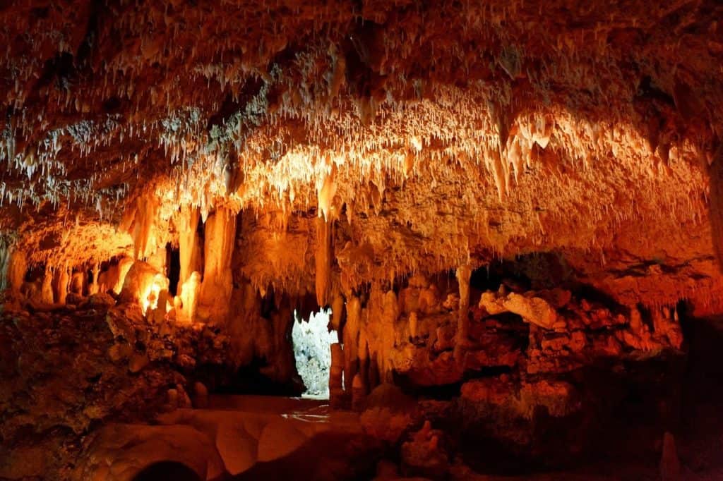 Tropfsteinhöhle in Bayern